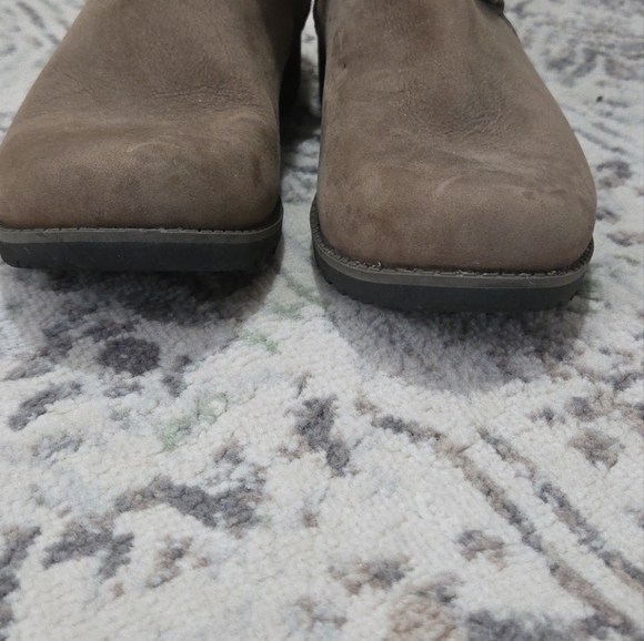 Eddie Bauer Covey Brown Suede Ankle Booties - Picture 4 of 6